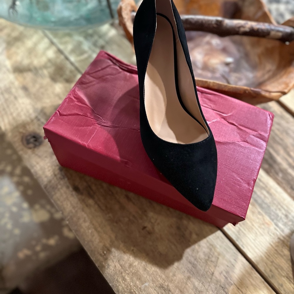 Red Sole Black Heels